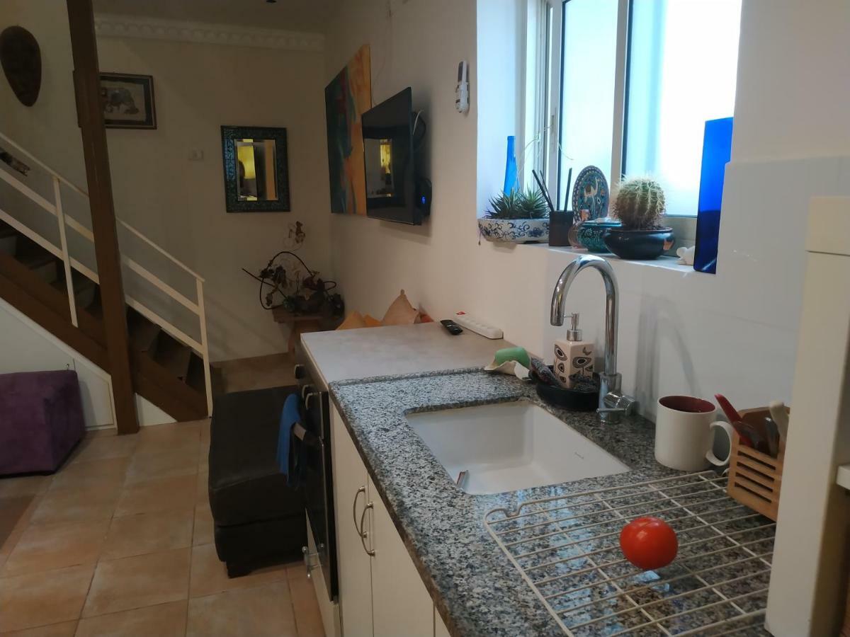 شقة Studio Apt Great Location Heart Of Downtown District حيفا المظهر الخارجي الصورة